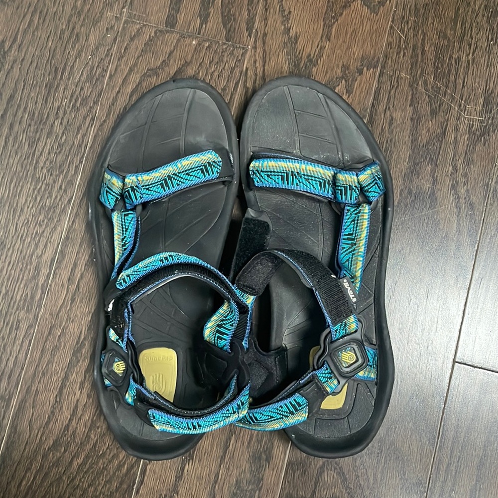 Size 13 Men’s Teva sandals